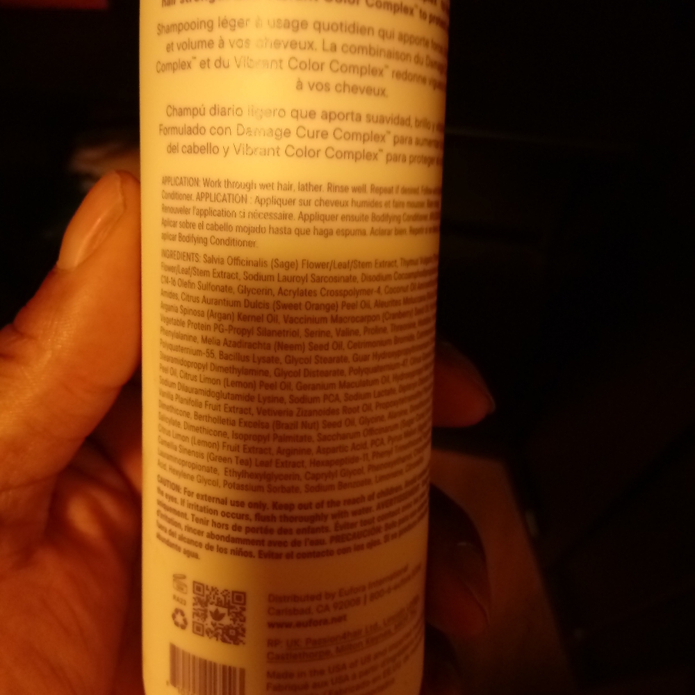 Women Hair Shampoo - Cream